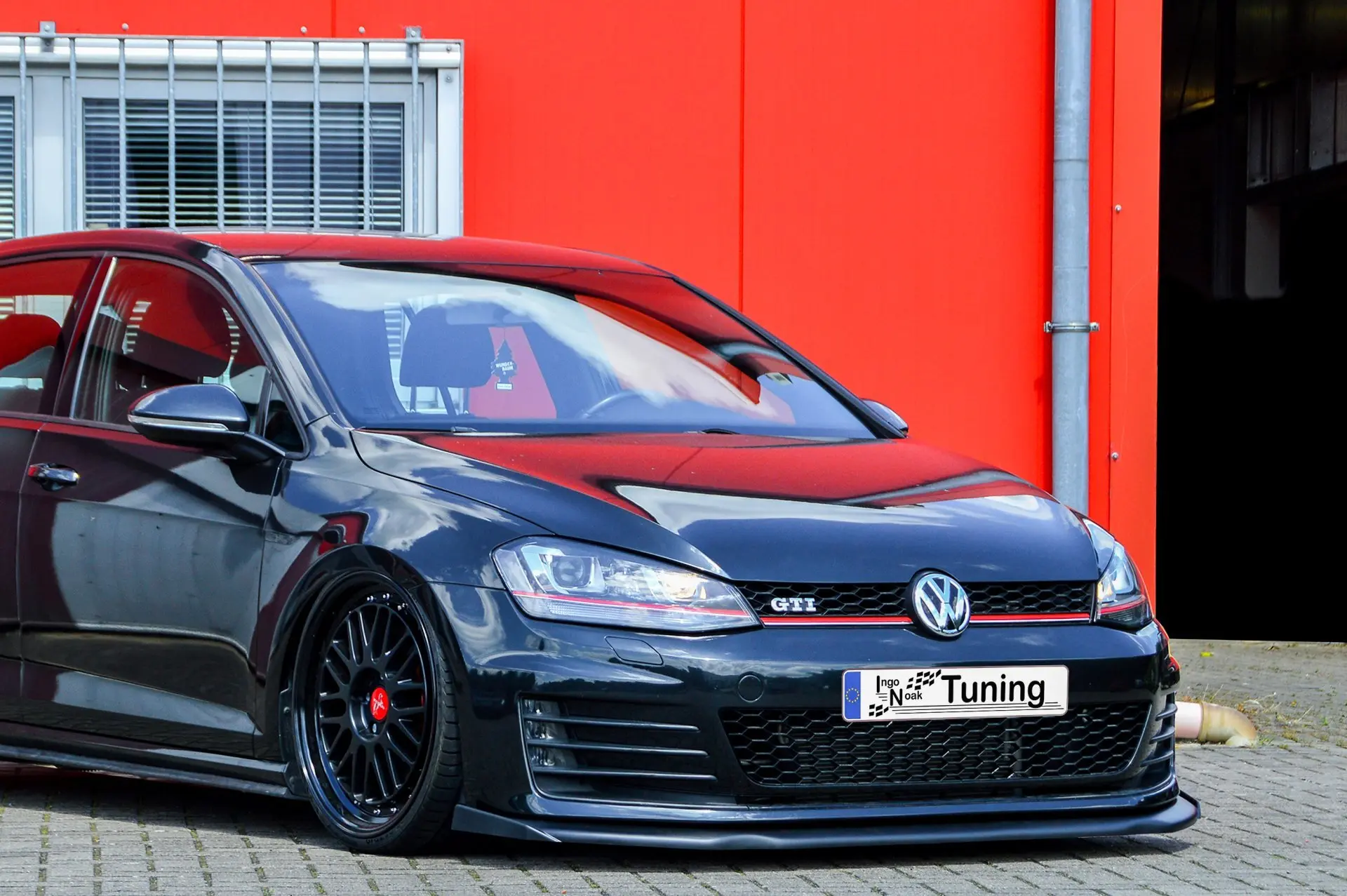 Ingo Noak Cup Frontspoilerlippe V2 mit grossem Wing für VW Golf 7 GTI GTD