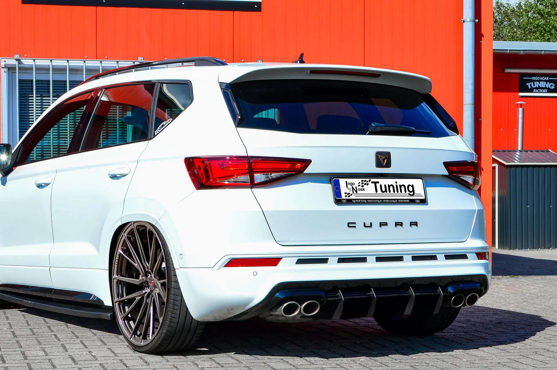 Ingo Noak Gefräster Heckansatz Diffusor für Cupra Ateca 5FP ohne AHK