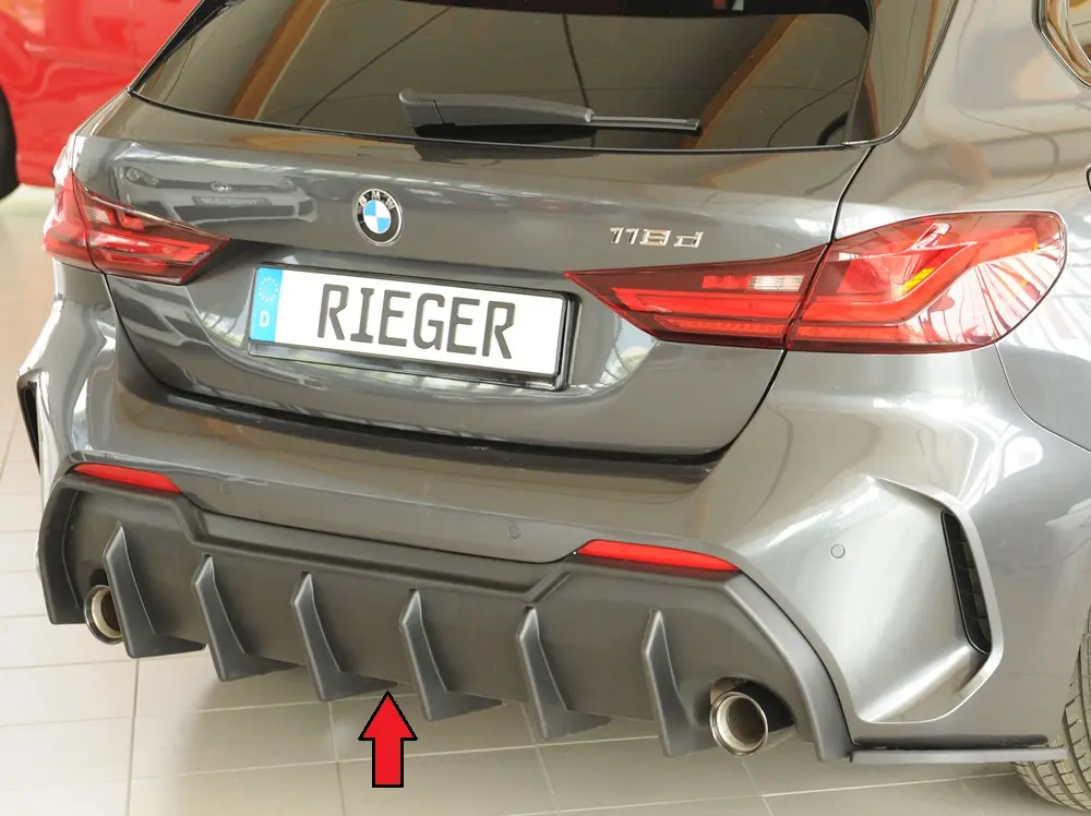 Rieger Heckeinsatz für BMW 1er F40