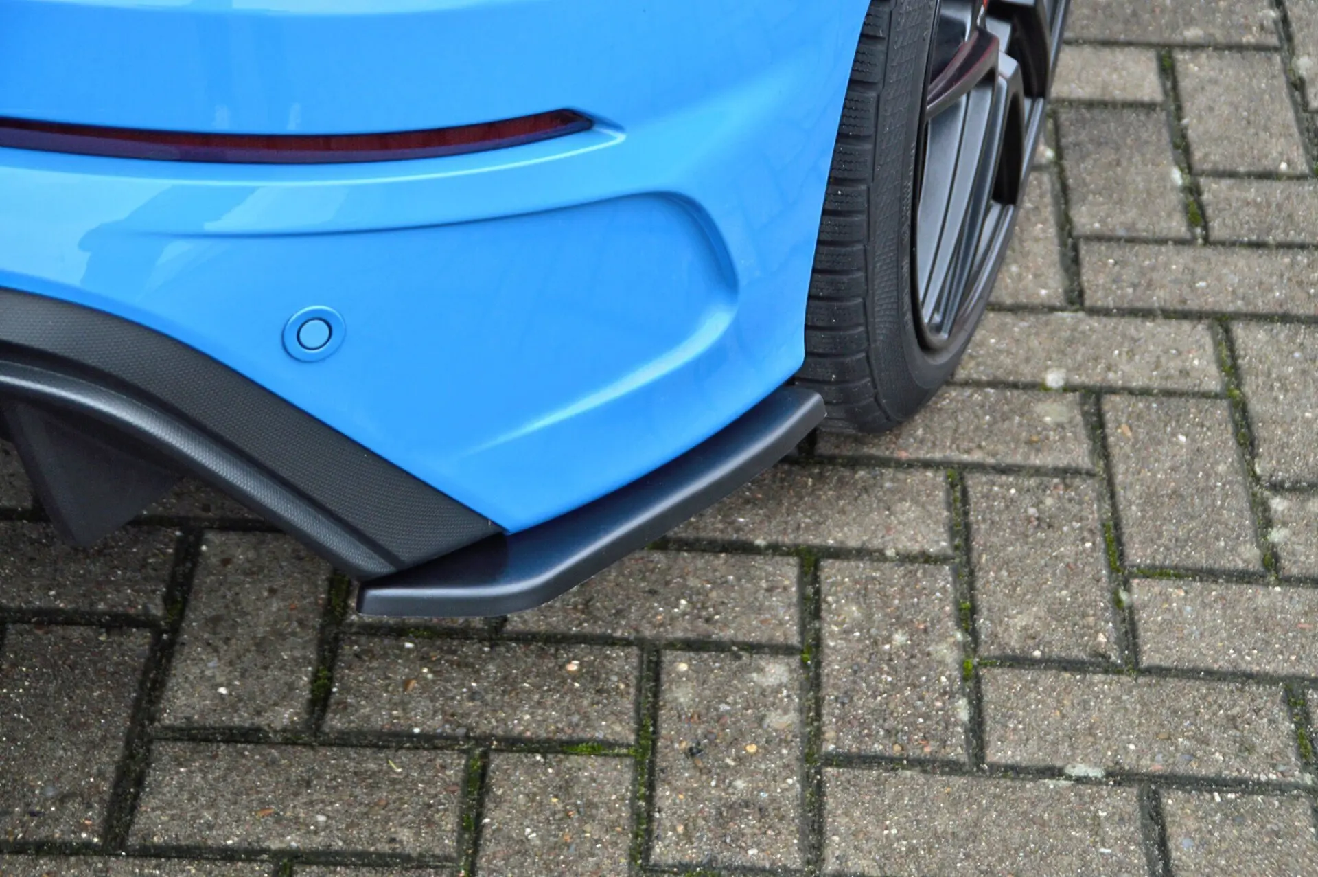 Ingo Noak Heckansatz Seitenteil für Ford Focus RS DYB-RS ab Bj. 2016 - in Race Track Optik