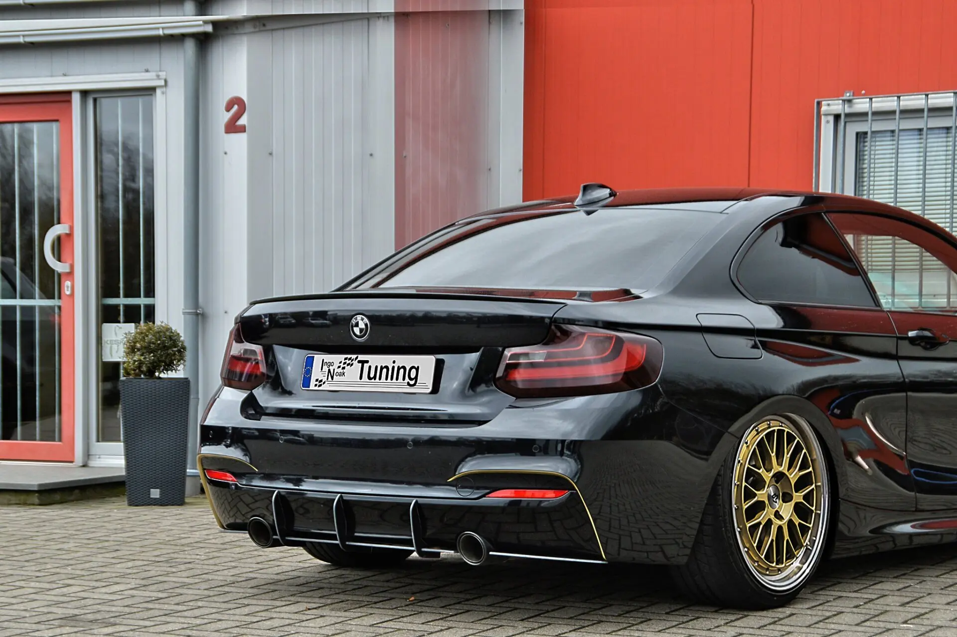 Ingo Noak Gefräßter Heckansatz für BMW 2er F22/F23, M235i Bj.: 2013-2016