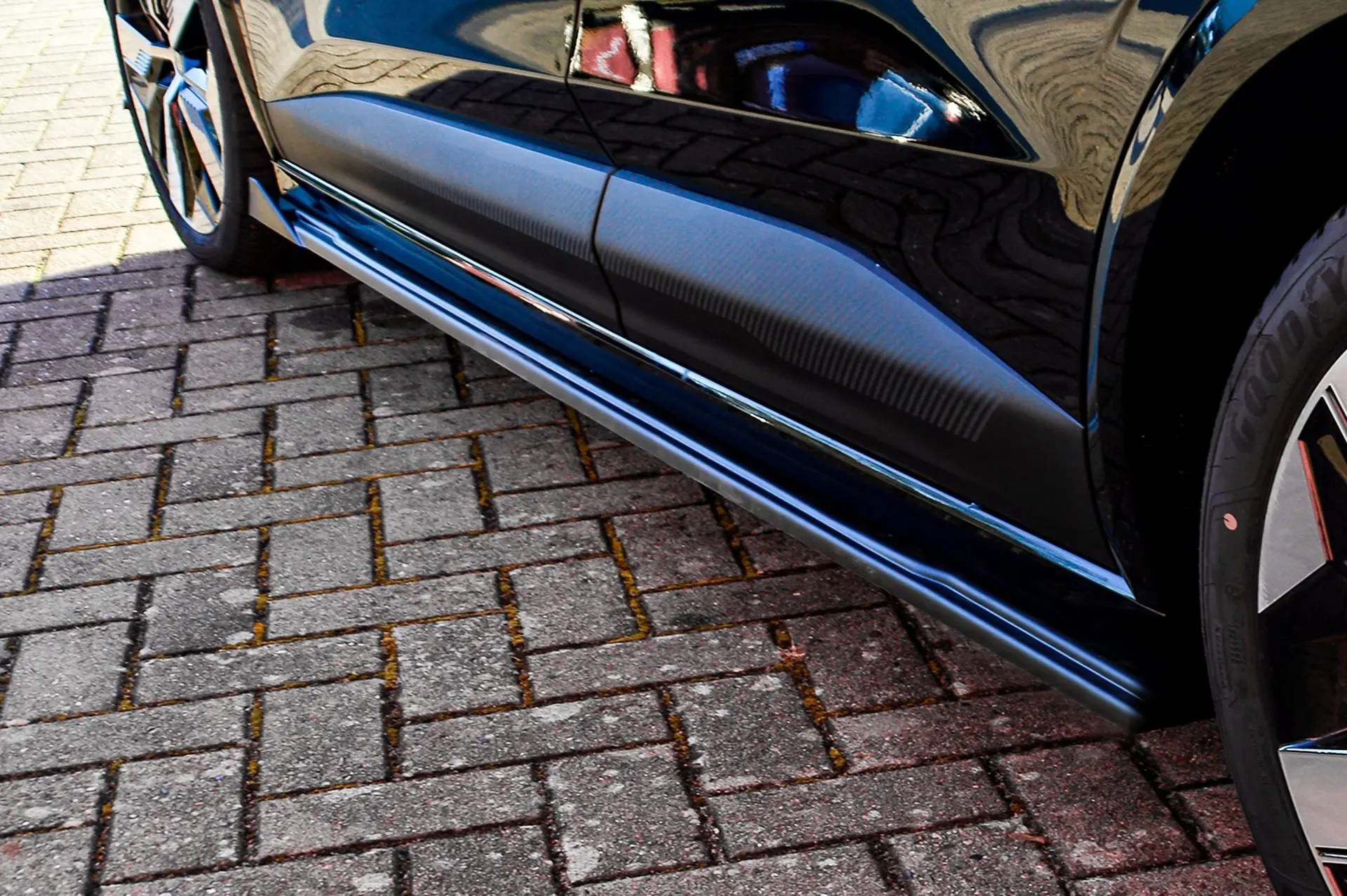 Ingo Noak Seitenschweller mit Wings vorne aus ABS für Renault Megane E-Tech RCB