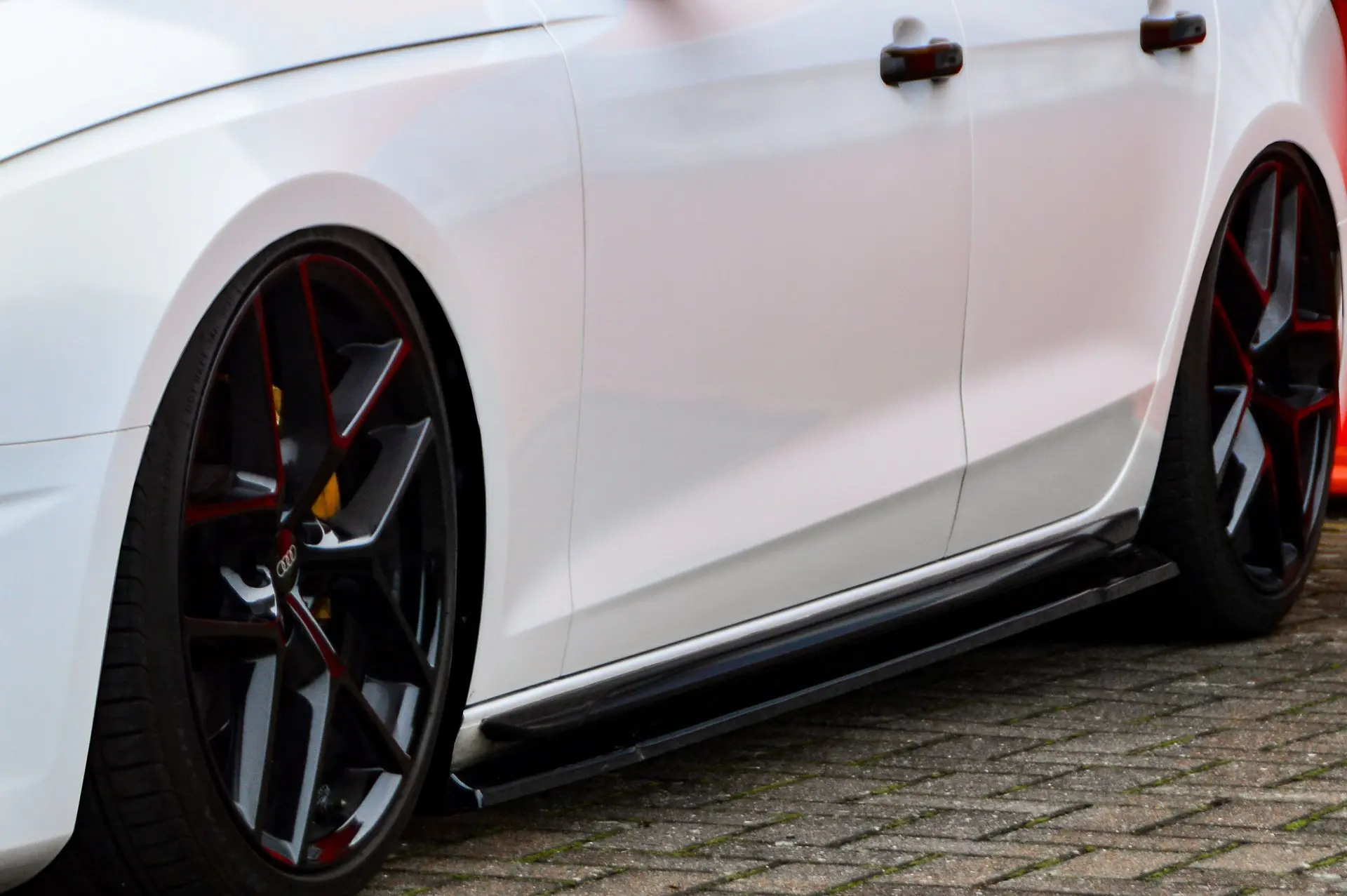 Ingo Noak Seitenschweller hinten für Audi A4 + S4 B9