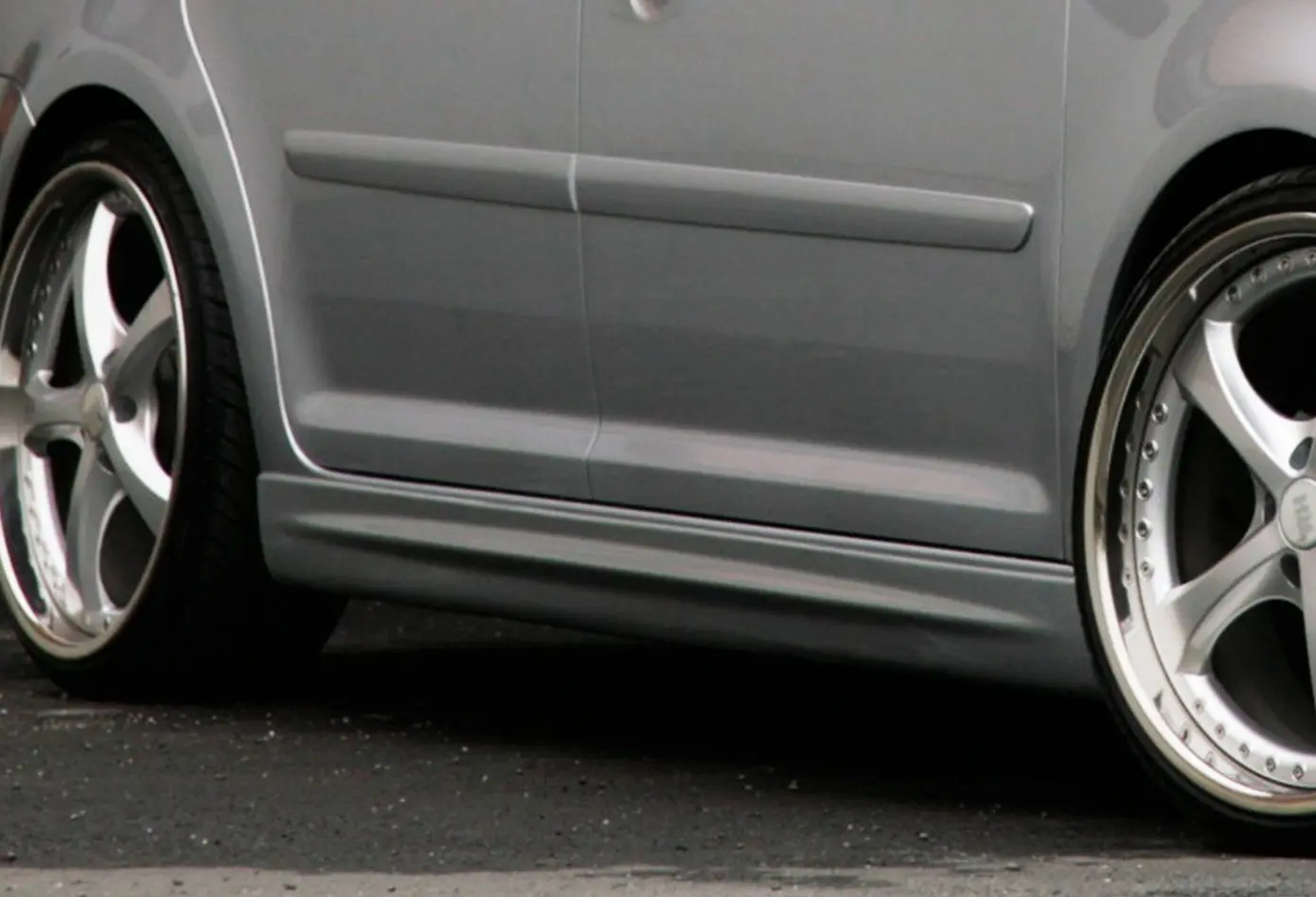 Ingo Noak Optik Seitenschweller für Skoda Superb 2 3T