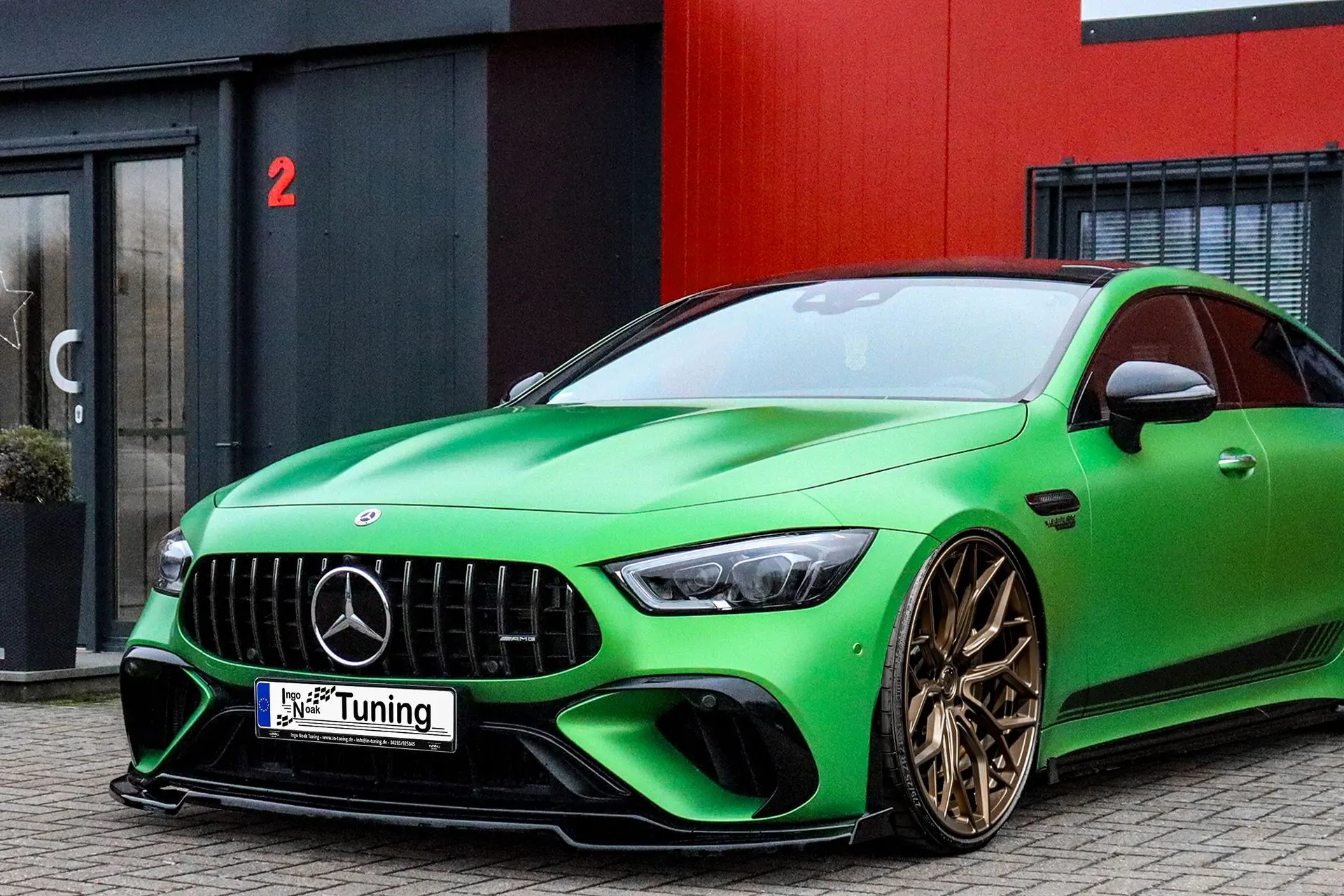 Ingo Noak Cup Frontspoilerlippe mit Wing für Mercedes AMG GT 4.Türer X290