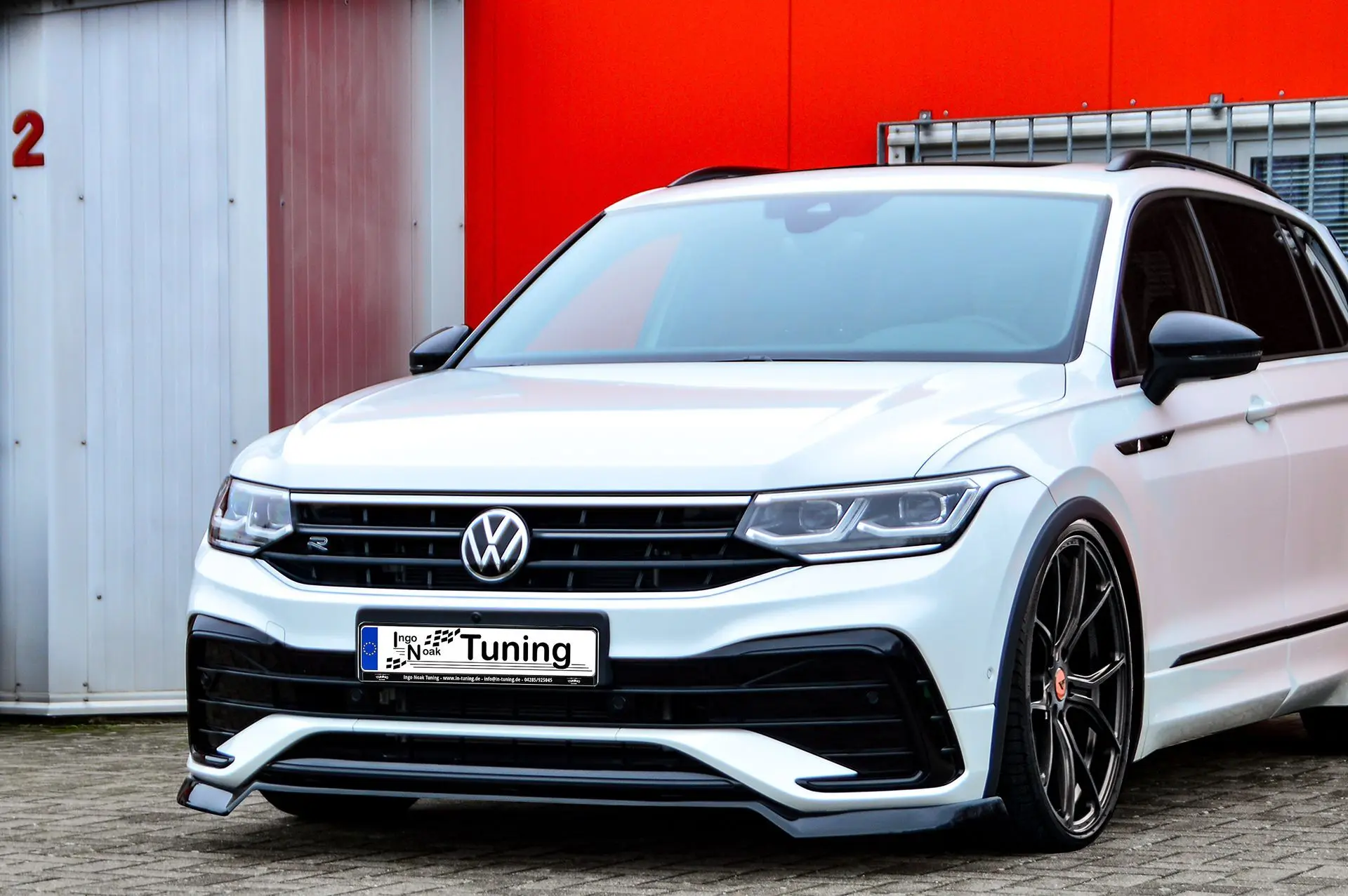 Ingo Noak Cuplippe Spoilerschwert aus ABS für VW Tiguan 2 AD1