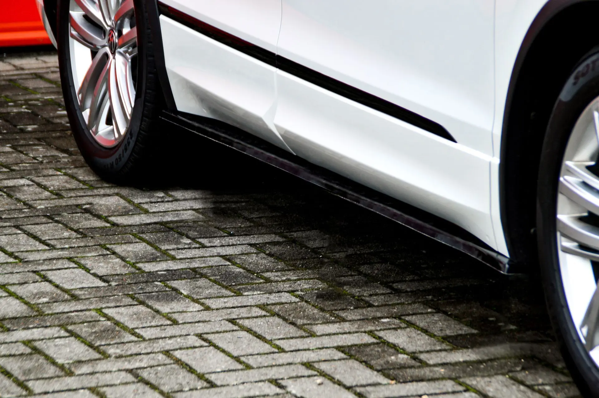 Ingo Noak Cup Seitenschweller Satz aus ABS für VW Tiguan 2 AD1 Allspace