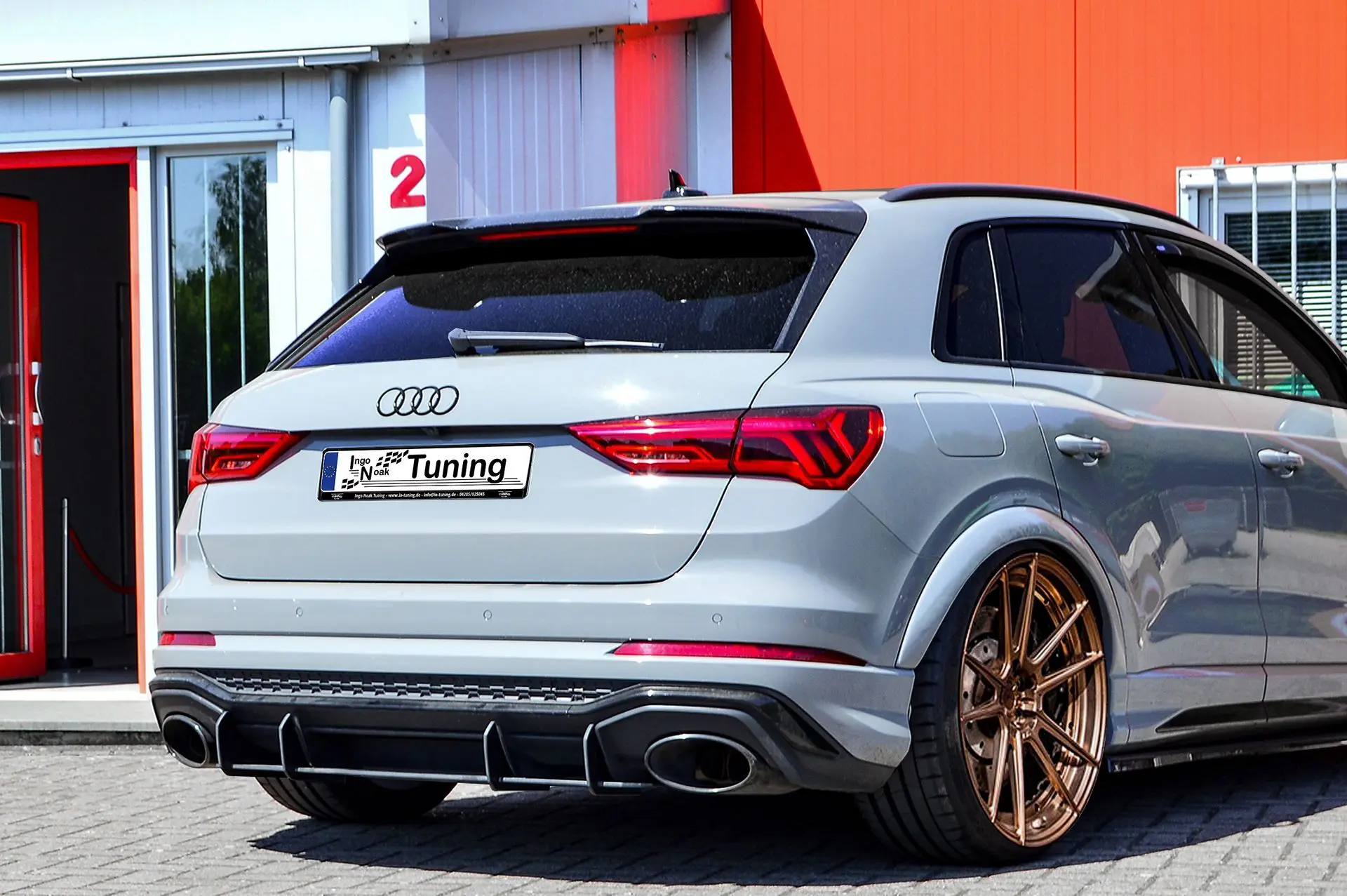 Ingo Noak Gefräster Heckansatz für Audi RSQ3 FN