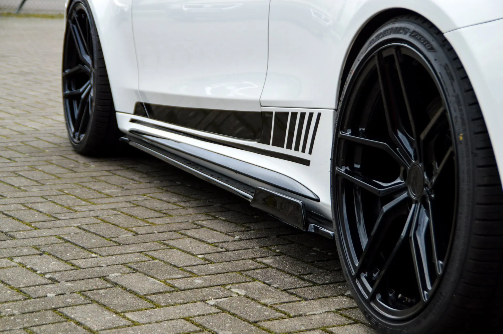 Ingo Noak Cup Seitenschweller mit Wing für Mercedes C-Klasse C63AMG C205/A205 Coupe Cabrio