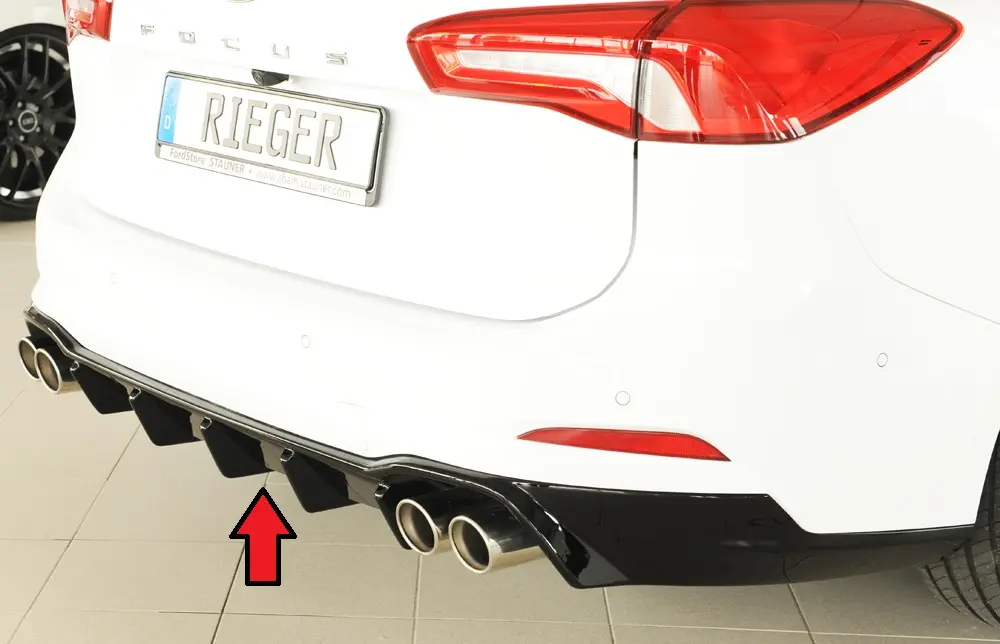 Rieger Heckeinsatz (für Fzg. mit AHK) für Ford Focus MK4