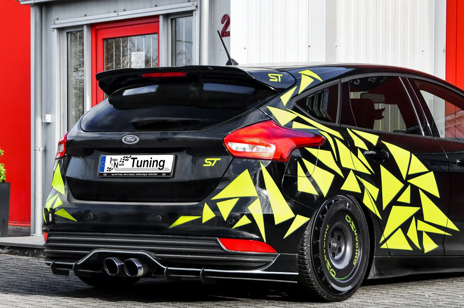 Ingo Noak Gefräster Heckansatz V2 für Ford Focus ST DYB ab Bj. 2014 -2018